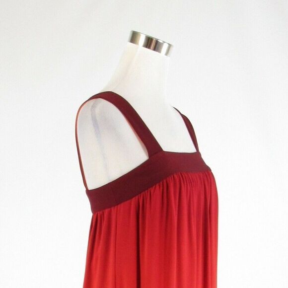 Morgan McFeeters red bubble dress 4 - Picture 4 of 8